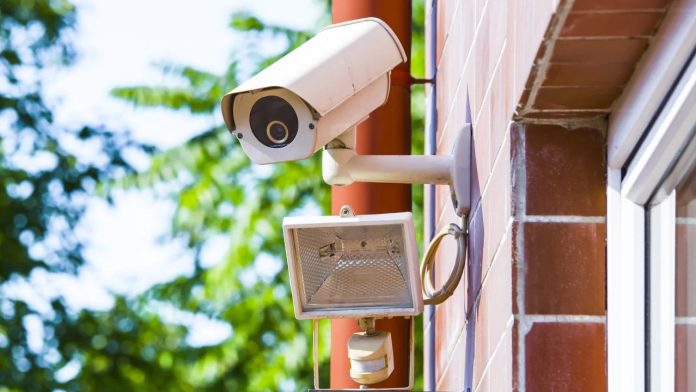 camera-securite-maison-piratage-securite-vie-privee