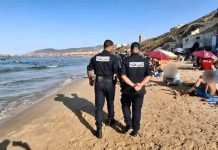 Aïn Turck (Oran) : Deux interpellations pour exploitation illégale sur la plage de Cap Falcon